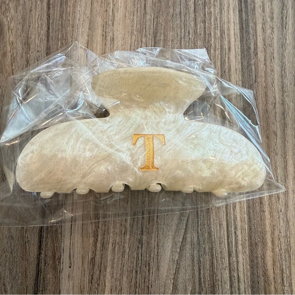 NWT Cream Hair Claw Clip with Gold Letter ‘T’